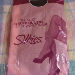 Silkies Pantyhose  Control Top  XL Black